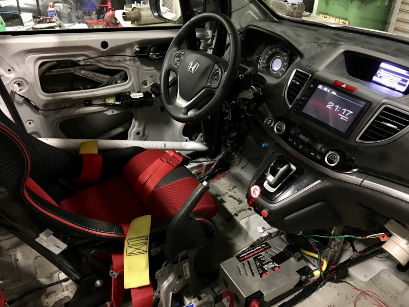 Illustration for article titled Honda Type CR-V at the 12hr Race of Remembrance (video)